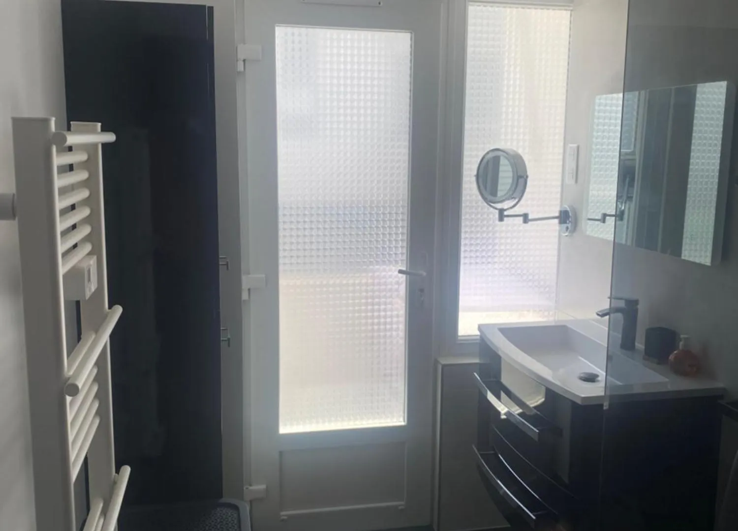 Grand T2 Tout Equipe Centre-Ville, Spacieux Et Lumineux, 1 Chambre, 1 A 5 Pers, Climatisation, Wifi, Balcons, Parking Prive France